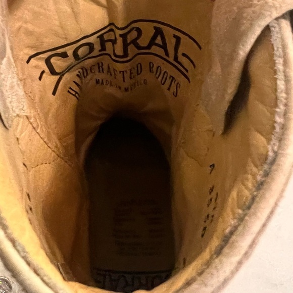 Corral Tan Leather Boots - Picture 8 of 10